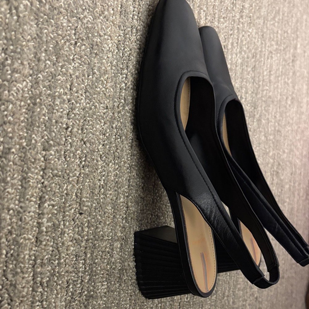 Sam Edelman Black Slingback Heels - Picture 2 of 2